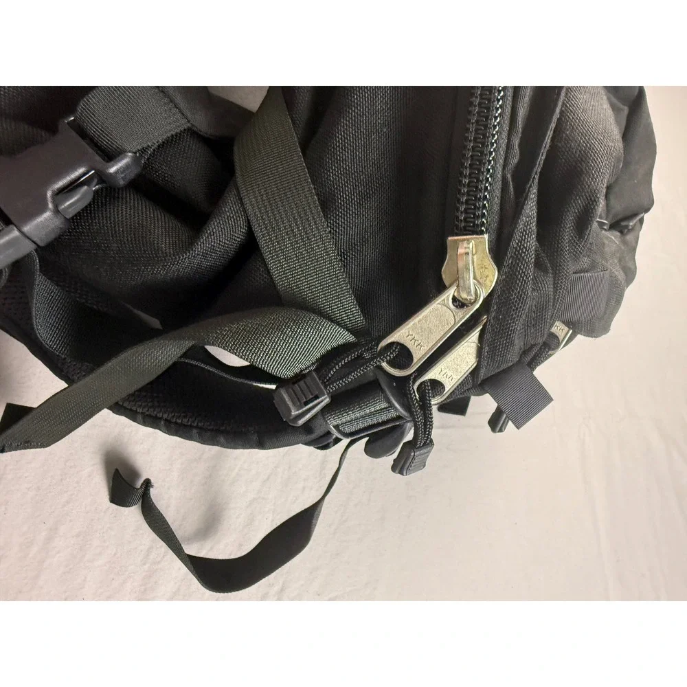 Cirqueworks‎ Technical Hiking/Climbing Backpack Black HD Multi Strap Outdoor Bag